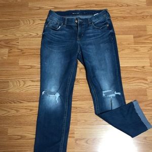 Old navy knee ripped jeans
